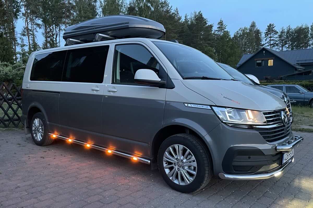 VW Caravelle 1200 X 800