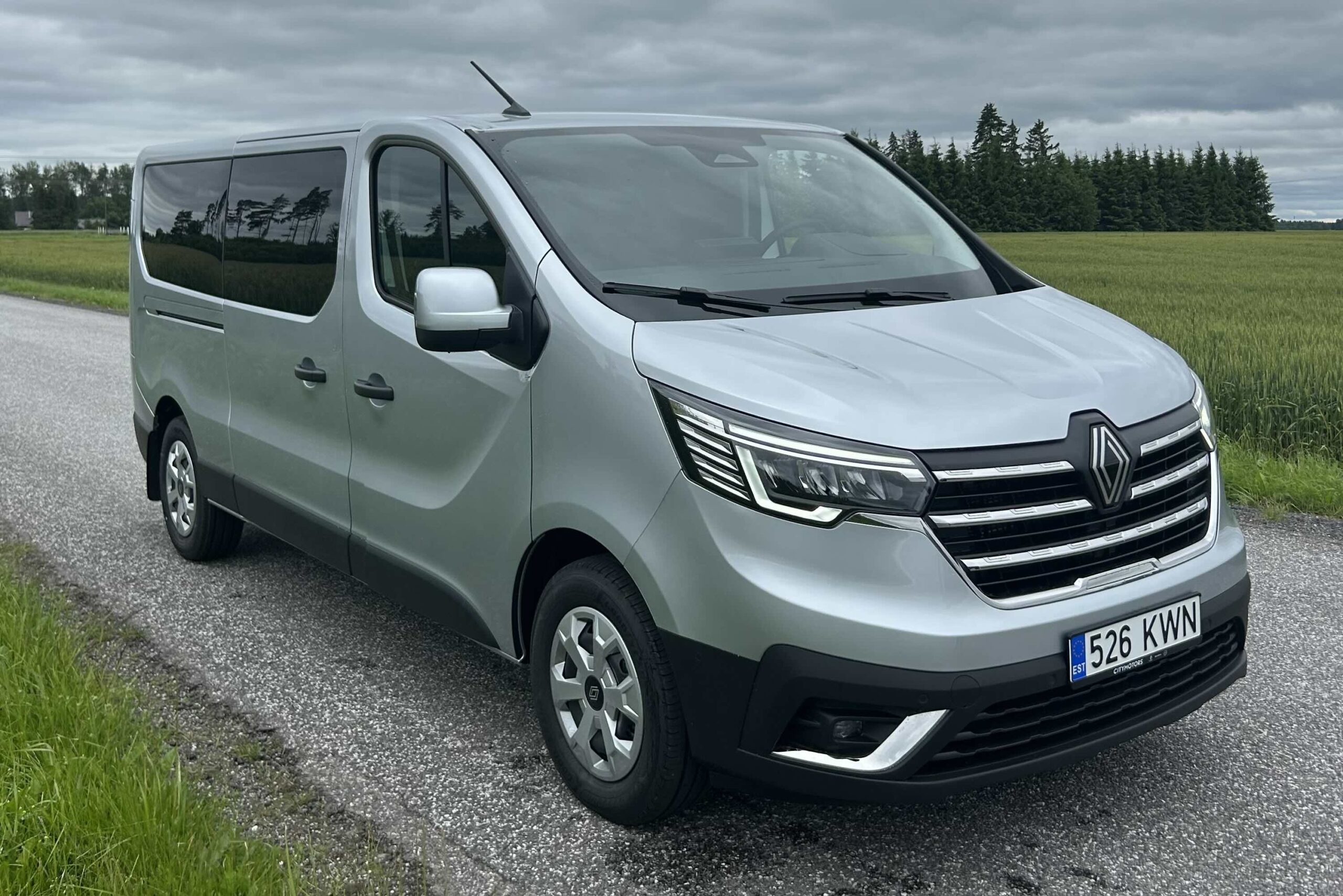 526KWN Trafic 300x200 1 Scaled